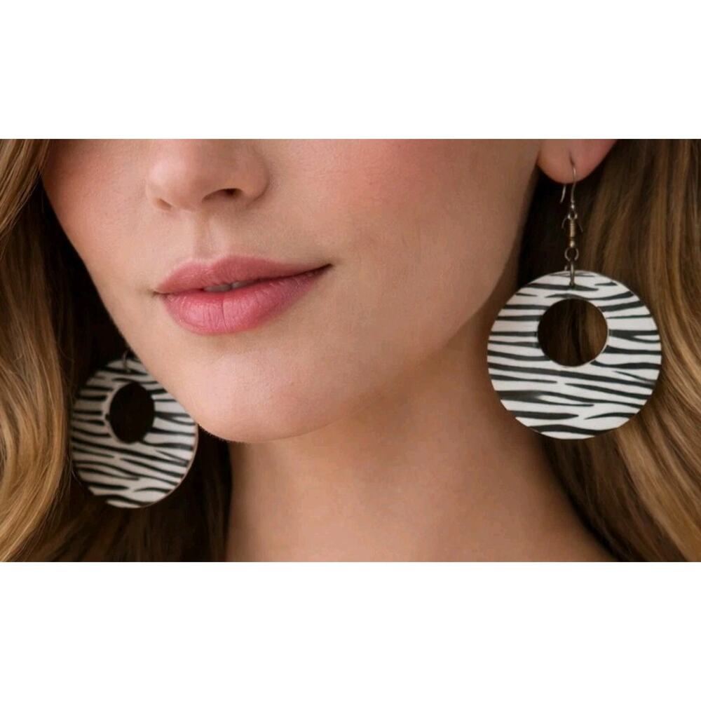 Vintage Zebra Striped Earrings Black & White Hoop Pierced Earrings 2.75" E-TN4